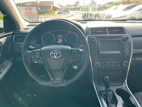 Used 2016 Toyota Camry LE FWD image 20