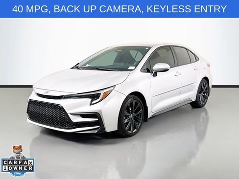 Used 2024 Toyota Corolla SE FWD image 3