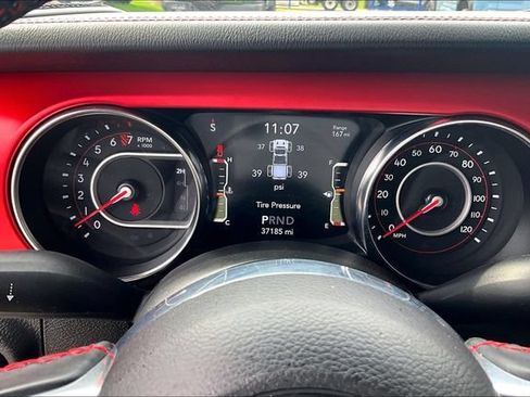 Used 2022 Jeep Gladiator Rubicon w/ Cold Weather Group AWD/4WD image 18
