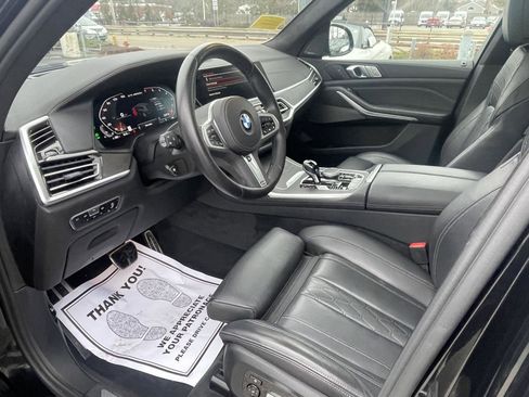 Used 2022 BMW X7 M50i w/ Cold Weather Package image 10