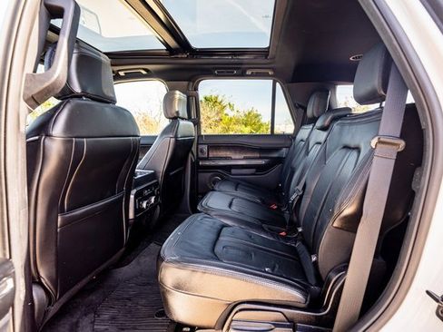 Used 2020 Ford Expedition Limited w/ Equipment Group 302A image 9