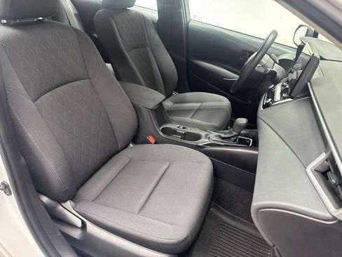 Used 2026 Toyota Corolla LE w/ LE Premium Package FWD image 18