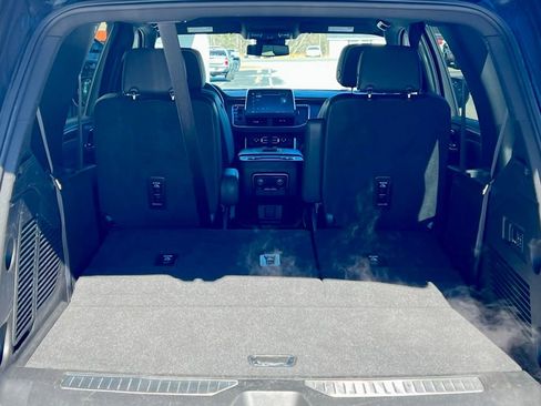 Used 2024 Chevrolet Tahoe Premier image 35