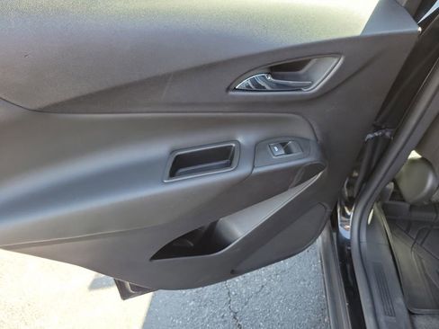 Used 2024 Chevrolet Equinox LT w/ LPO, Floor Liner Package FWD image 17