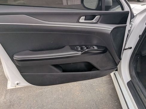 Used 2022 Kia K5 LXS image 14