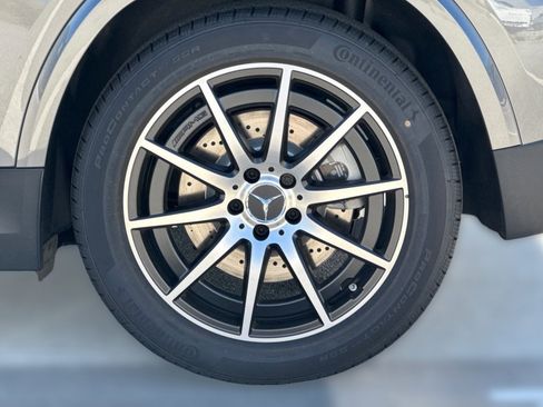 New 2026 Mercedes-Benz GLA 35 AMG 4MATIC image 12