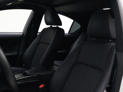 Used 2024 Lexus IS 300 w/ Comfort Package RWD image 13