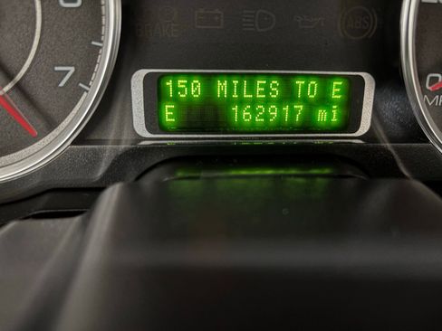 Used 2009 Ford Taurus SEL image 23