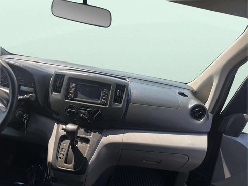 Used 2015 Nissan NV200 SV w/ Technology Package FWD image 10