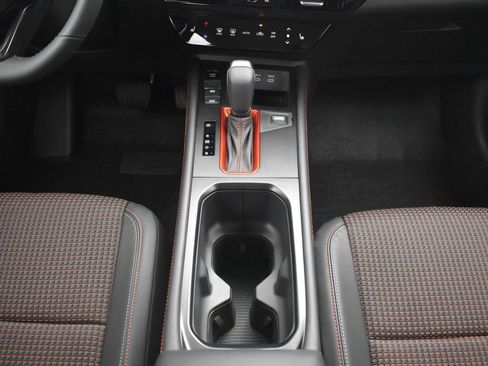 New 2026 Nissan Kicks SR w/ Cold Weather Package AWD/4WD image 12