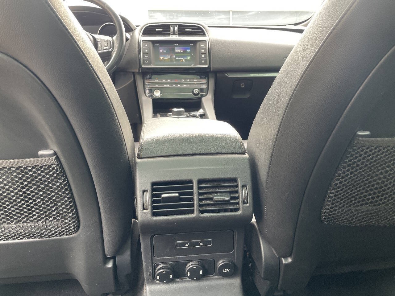 Used 2017 Jaguar F-PACE Prestige AWD/4WD image 35