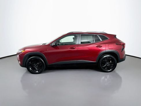 Used 2024 Chevrolet Trax ACTIV w/ Sunroof Package FWD image 5