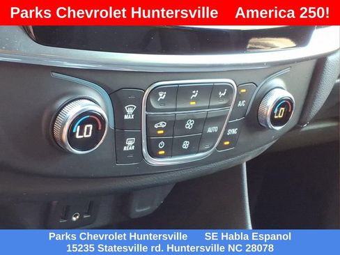 Certified 2022 Chevrolet Traverse LT FWD image 6
