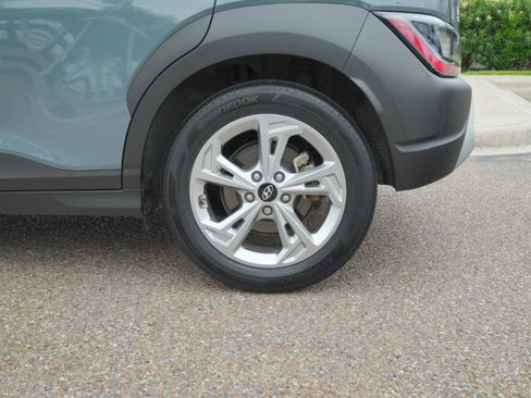 Used 2022 Hyundai Kona SEL AWD/4WD image 8