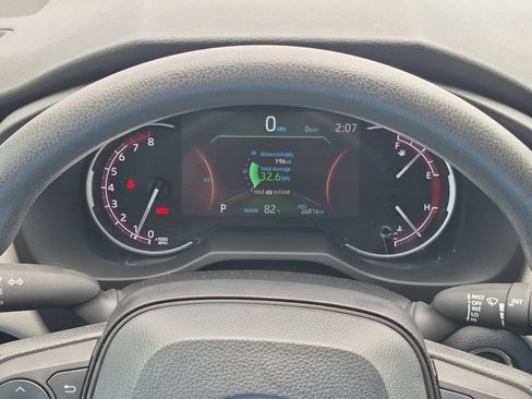Certified 2024 Toyota RAV4 XLE AWD/4WD image 27