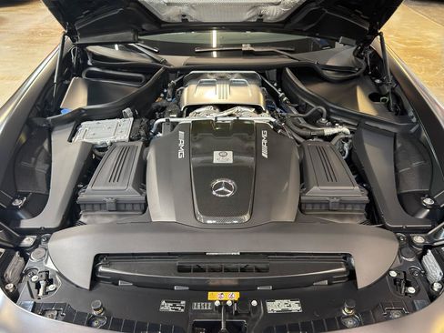 Used 2020 Mercedes-Benz AMG GT R image 24
