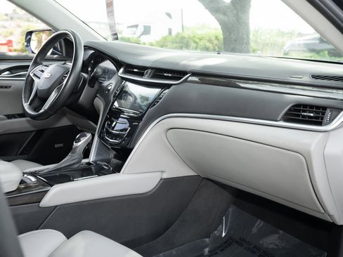 Used 2017 Cadillac XTS Premium Luxury image 43