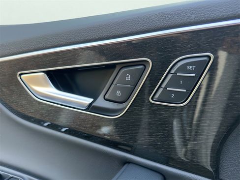 New 2026 Audi Q7 2.0T Premium image 12