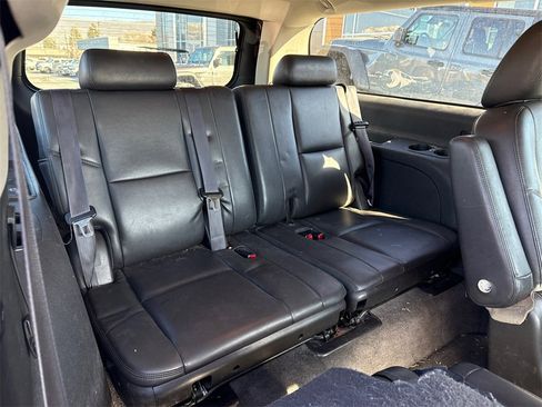 Used 2014 GMC Yukon XL Denali image 12