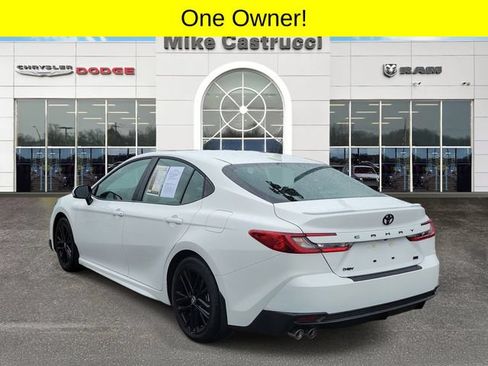 Used 2026 Toyota Camry SE FWD image 6