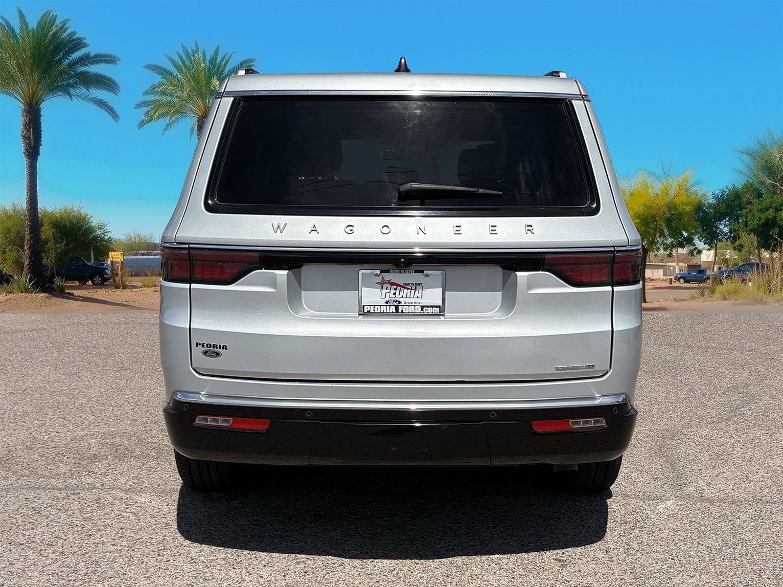 Used 2024 Jeep Wagoneer Series II w/ Flexible Seating Group RWD image 4