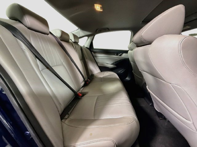 Used 2018 Honda Accord Touring image 26