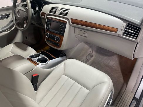 Used 2007 Mercedes-Benz R 350 4MATIC image 13