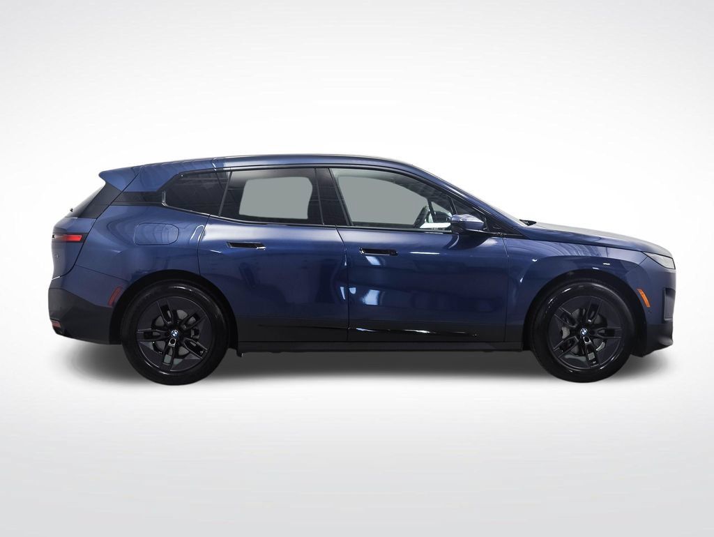 Certified 2024 BMW iX xDrive50 AWD/4WD image 6