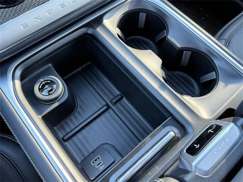 New 2026 Ford Expedition Platinum w/ Stealth Appearance Package image 19