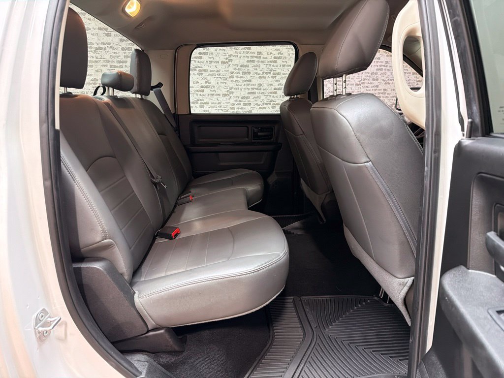 Used 2019 RAM 1500 Express AWD/4WD image 11
