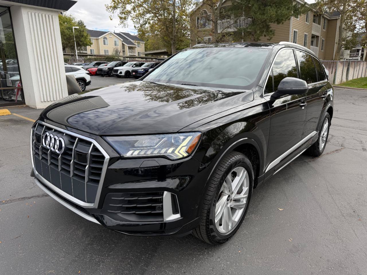 Used 2023 Audi Q7 3.0T Premium AWD/4WD image 16