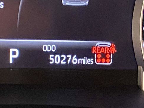 Used 2024 Toyota Highlander XLE image 24