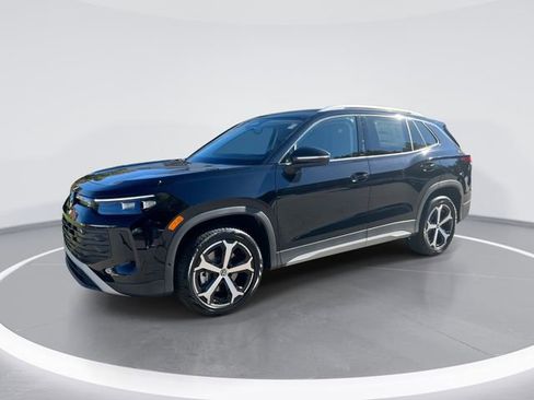 New 2025 Volkswagen Tiguan SE image 1