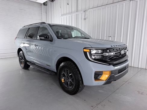 Used 2026 Ford Expedition Tremor AWD/4WD image 3