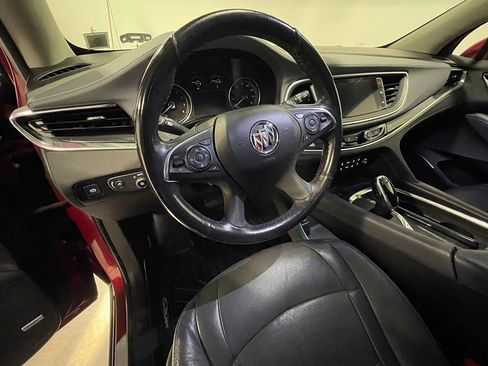 Used 2020 Buick Enclave Premium AWD/4WD image 25