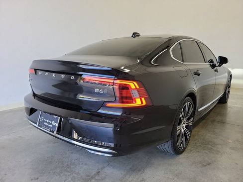 Certified 2023 Volvo S90 B6 Plus AWD/4WD image 5