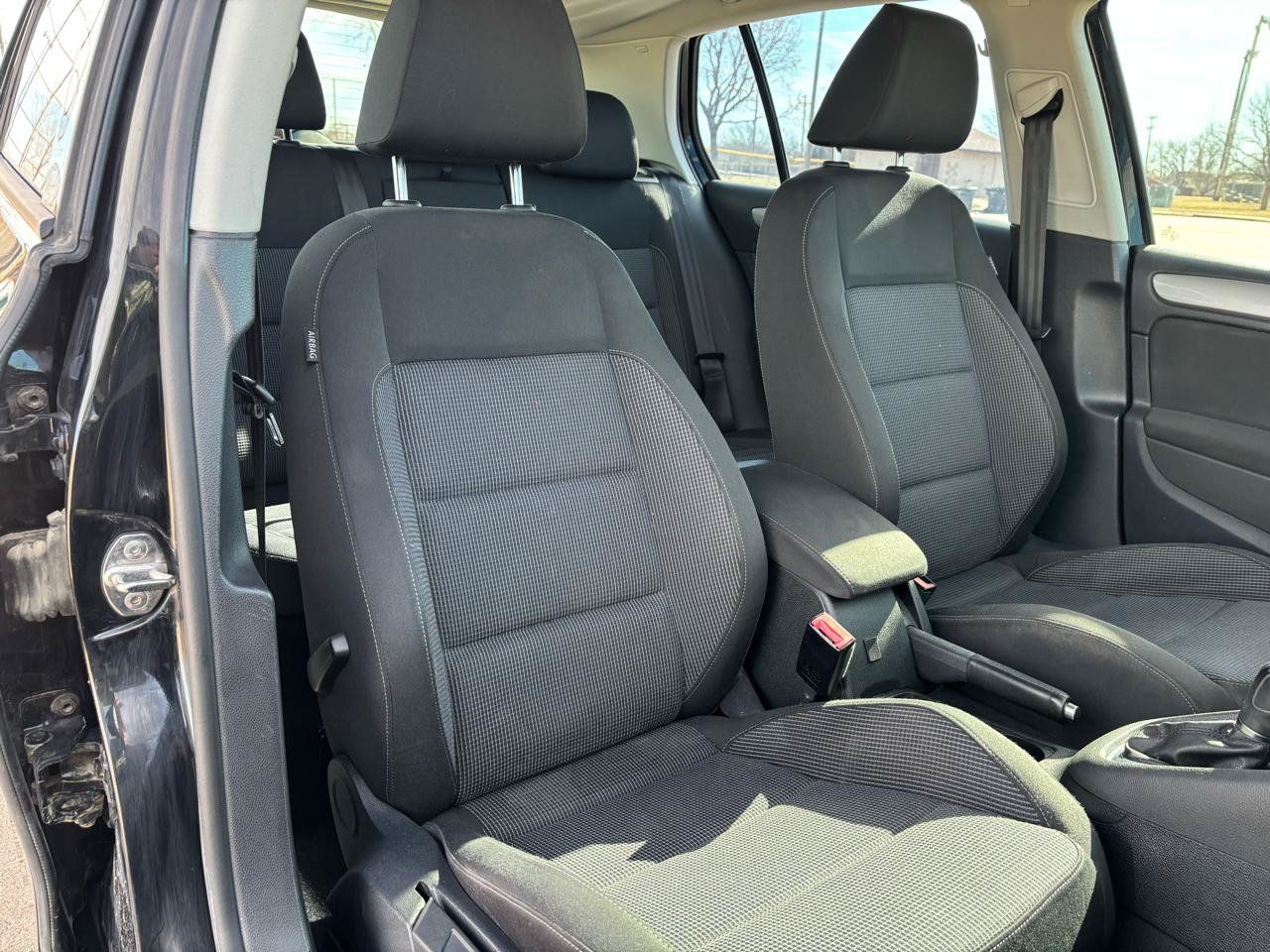Used 2014 Volkswagen Golf TDI FWD image 8