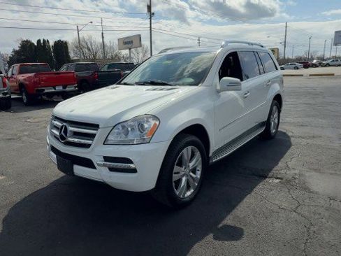 Used 2011 Mercedes-Benz GL 450 4MATIC image 4