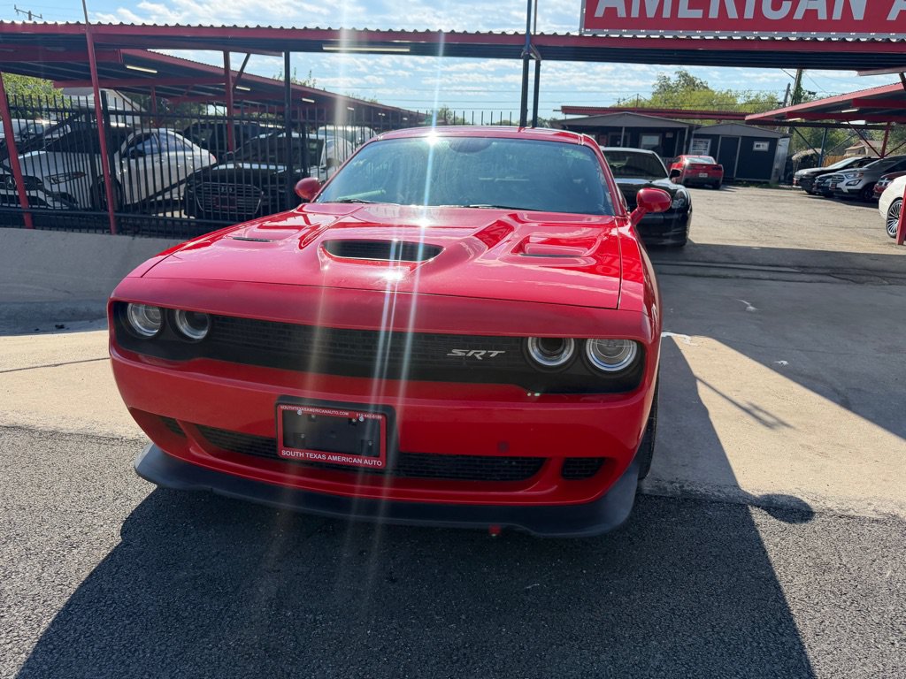 Used 2015 Dodge Challenger SRT Hellcat RWD image 4