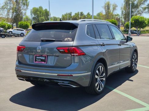 Used 2018 Volkswagen Tiguan SEL Premium AWD/4WD image 5