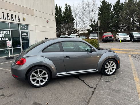 Used 2013 Volkswagen Beetle 2.5 image 9