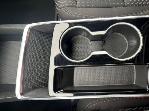 Used 2025 Chevrolet Equinox LT image 39