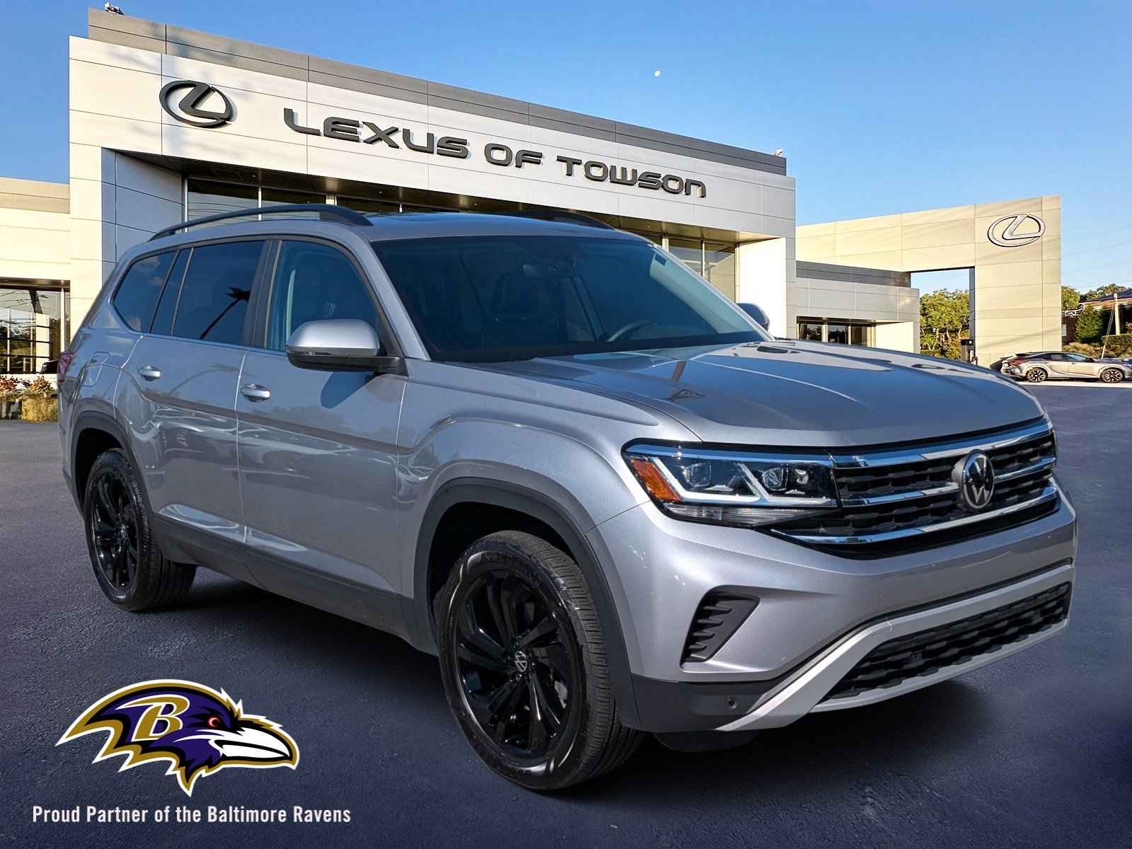 Used 2023 Volkswagen Atlas SE AWD/4WD image 1