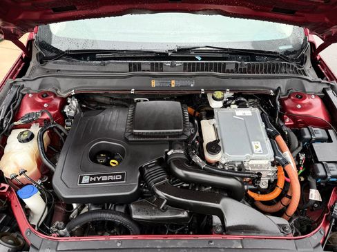 Used 2018 Ford Fusion SE image 50