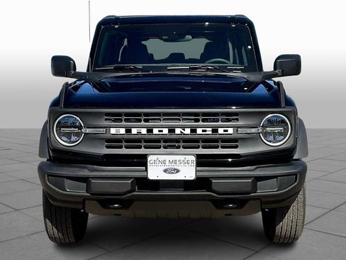 New 2025 Ford Bronco Base image 3