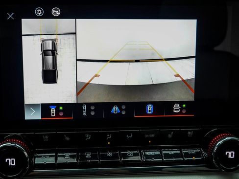 Used 2024 GMC Canyon AT4X image 29