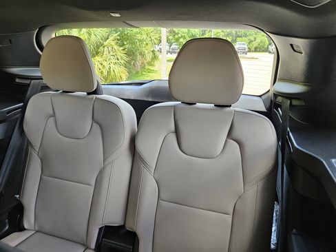 New 2026 Volvo XC90 B6 Plus w/ Protection Package Premier image 19