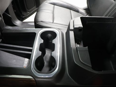 Used 2019 Chevrolet Silverado 1500 High Country image 21