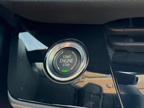New 2026 Buick Envision Preferred AWD/4WD image 32