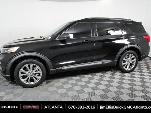 Used 2022 Ford Explorer XLT w/ Equipment Group 202A image 34